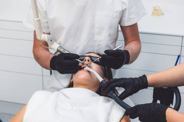 Best Walk-In Emergency Dental Services in Red Oaks Mill, NY
